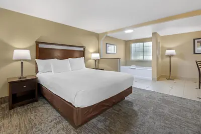 Photo 5 - Best Western Plus Prairie Inn