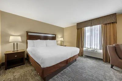 Photo 2 - Best Western Plus Prairie Inn