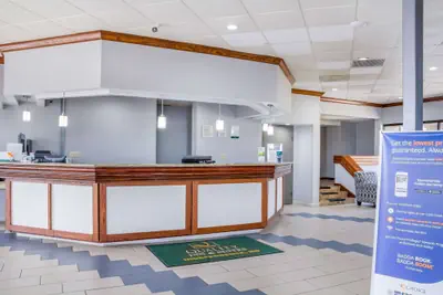Photo 4 - Quality Inn & Suites Kansas City - Independence I-70 East