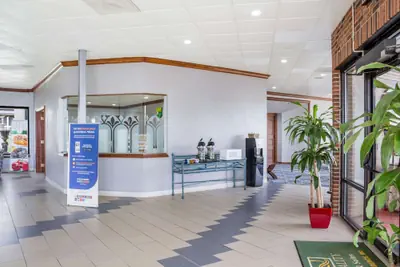 Photo 3 - Quality Inn & Suites Kansas City - Independence I-70 East