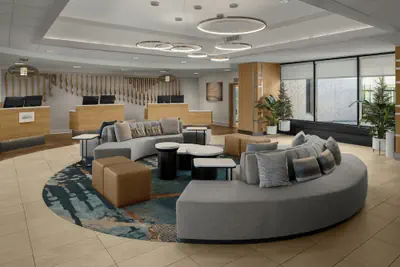 Photo 2 - Sheraton Milwaukee Brookfield Hotel