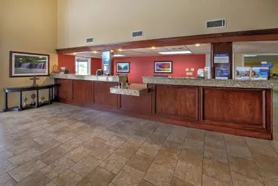Photo 3 - Best Western Inn