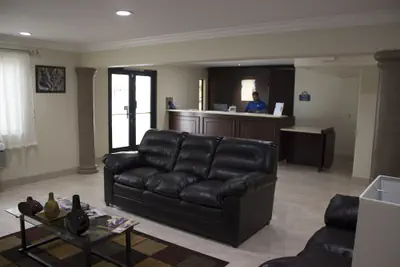 Photo 4 - Days Inn by Wyndham Indio