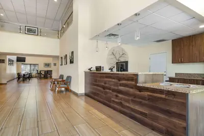 Photo 3 - Best Western Heritage Inn - Chico
