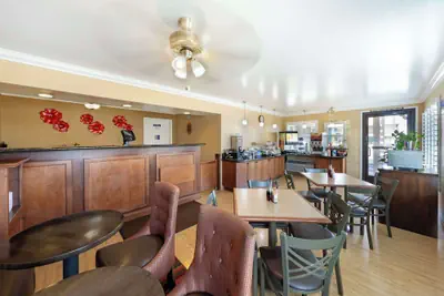 Photo 3 - Best Western Hanford Inn