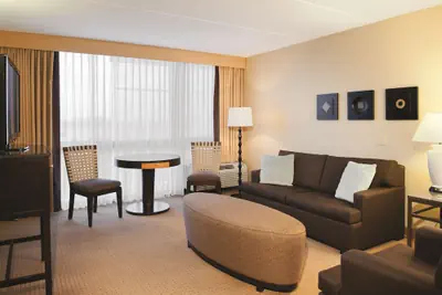 Photo 4 - DoubleTree by Hilton Chicago - Arlington Heights