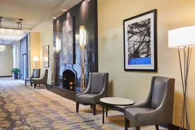 Photo 4 - DoubleTree by Hilton Hotel Salt Lake City Airport