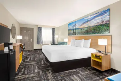 Photo 5 - Days Inn by Wyndham Paris