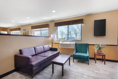 Photo 4 - Quality Inn
