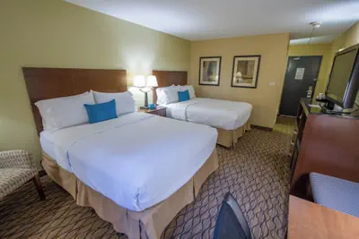 Photo 3 - Holiday Inn Bloomington Airport South Mall Area by IHG