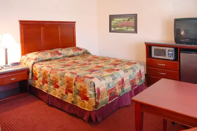 Photo 4 - Relax Inn And Suites