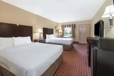 Photo 4 - Days Inn Lexington SE/Hamburg