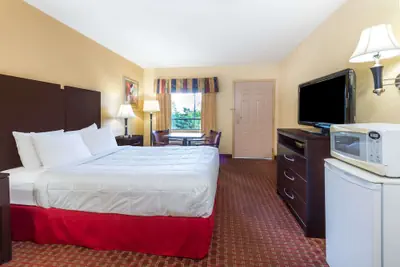 Photo 5 - Days Inn Lexington SE/Hamburg