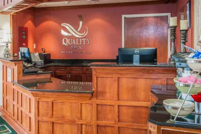 Photo 4 - Quality Inn Indy Castleton