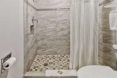 Photo 4 - Rodeway Inn & Suites Haines City - Winter Haven