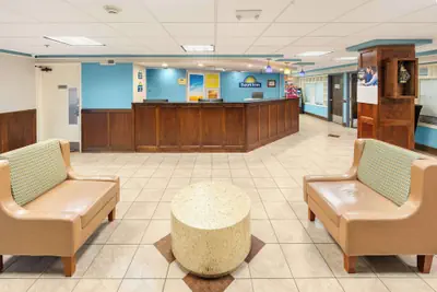 Photo 2 - Days Inn by Wyndham Raleigh-Airport-Research Triangle Park