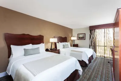 Photo 4 - Wyndham Visalia