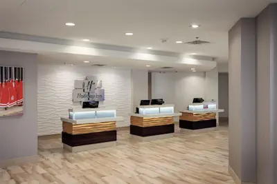 Photo 3 - Holiday Inn Austin -Town Lake by IHG