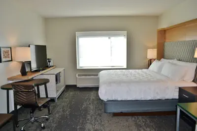 Photo 3 - Holiday Inn Columbus by IHG