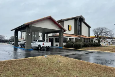 Photo 2 - Super 8 by Wyndham Blytheville
