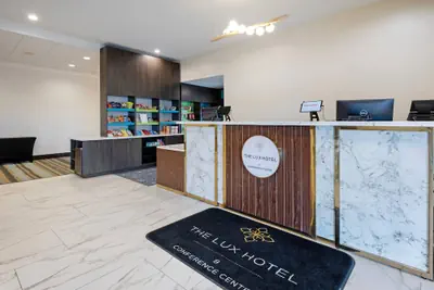 Photo 3 - The Lux Hotel & Conference Center, an Ascend Collection Hotel