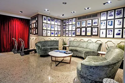 Photo 2 - The Hollywood Franklin Hotel near Universal Studios