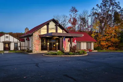 Photo 2 - Red Roof Inn & Suites Hazleton