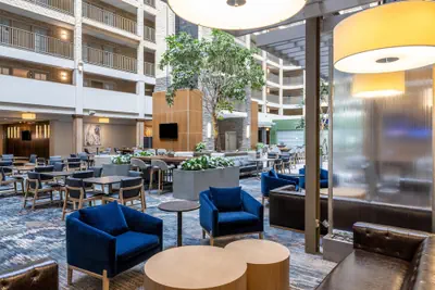 Photo 4 - Embassy Suites by Hilton Minneapolis Bloomington Edina