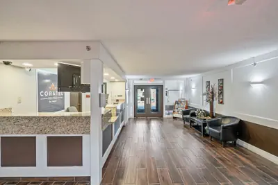 Photo 5 - Coratel Plus Suites Wichita West Airport