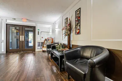 Photo 4 - Coratel Plus Suites Wichita West Airport