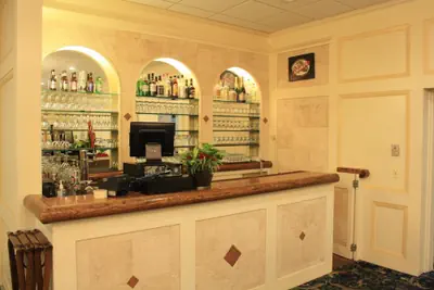 Photo 2 - Senator Inn & Spa