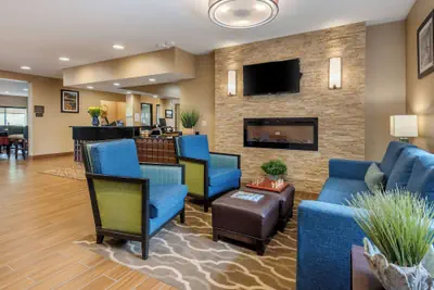 Photo 4 - Comfort Inn Ellsworth - Bar Harbor