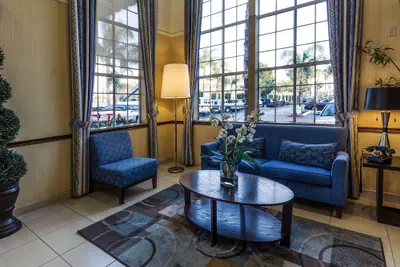 Photo 5 - Ramada by Wyndham Costa Mesa/Newport Beach