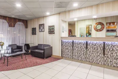 Photo 4 - Ramada by Wyndham Lebanon
