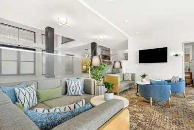 Photo 2 - Hampton Inn Morgan Hill