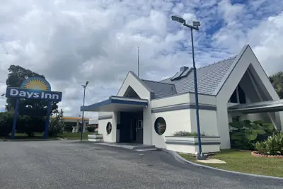 Photo 2 - Days Inn by Wyndham Ocala North