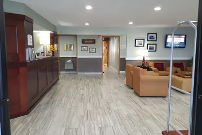 Photo 3 - Baymont by Wyndham Grand Haven