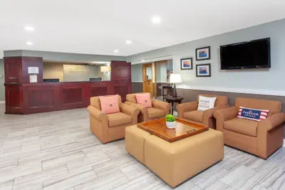 Photo 4 - Baymont by Wyndham Grand Haven