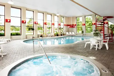 Photo 2 - Baymont by Wyndham Grand Haven
