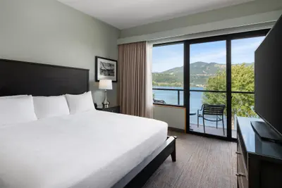 Photo 2 - Best Western Plus Hood River Inn