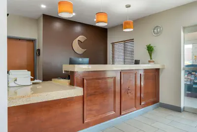 Photo 5 - Comfort Inn & Suites Zanesville City Center
