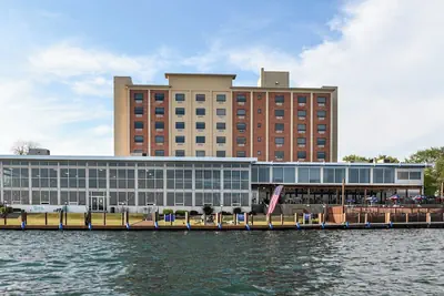 Photo 2 - Crowne Plaza Niagara Falls NY Riverside by IHG