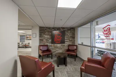 Photo 2 - Red Roof Inn Knoxville Central - Papermill Road
