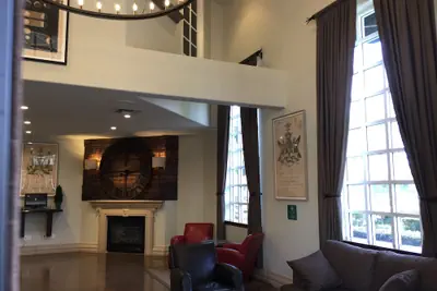 Photo 5 - Anaheim Camelot Inn & Suites