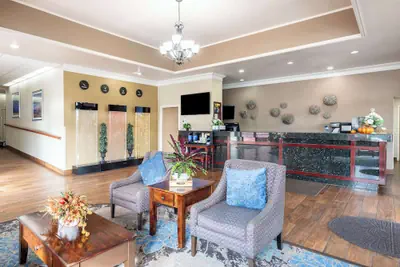 Photo 4 - Best Western Cascadia Inn