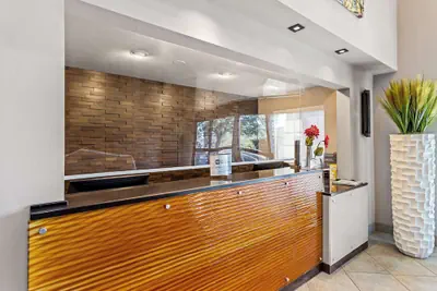 Photo 4 - Best Western Socorro Hotel & Suites