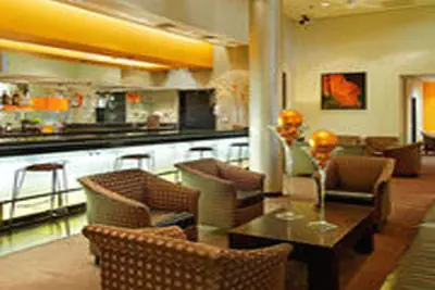 Photo 5 - Ramada Plaza by Wyndham West Hollywood Hotel & Suites