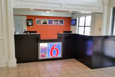 Photo 3 - Motel 6 Palestine, TX