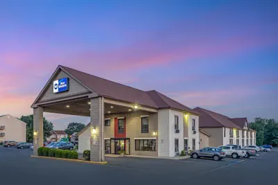 Photo 2 - Best Western Galaxy Inn