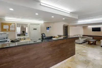 Photo 4 - Rodeway Inn Clearwater - Dunedin